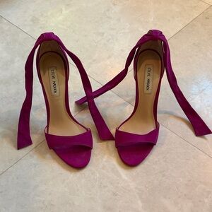 Like 🆕!! Steve Madden Fuchsia Heels with Ankle Ties